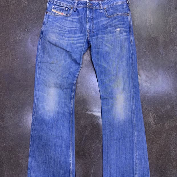 디젤 자탄 빈티지 라인 워싱 부츠컷 플레어핏 데님팬츠 33