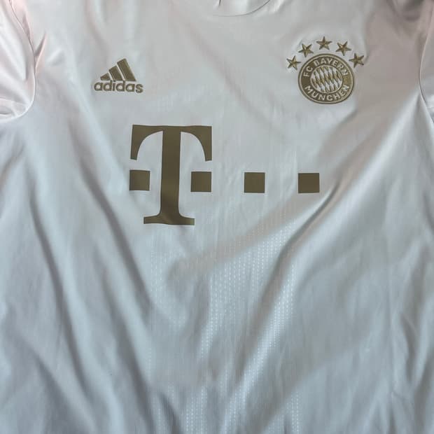 아디다스 FC 바이에른 뮌헨 화이트 골드 유니폼