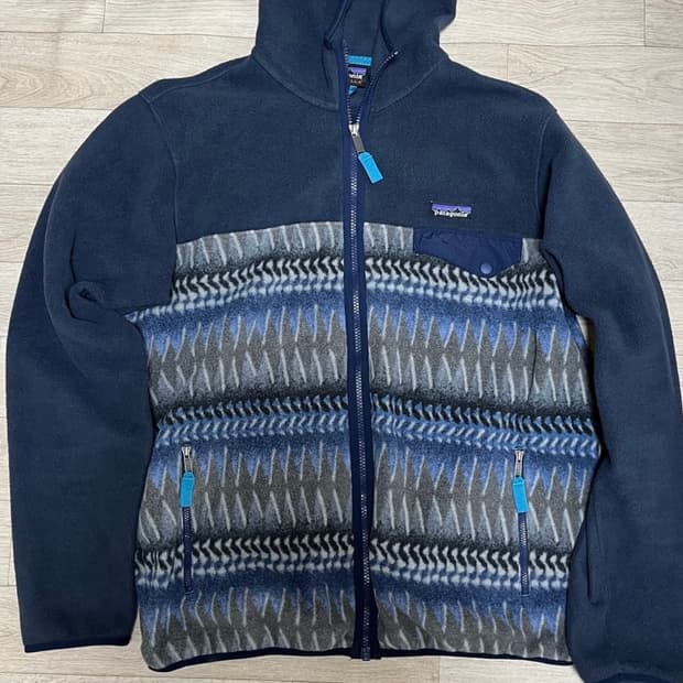 파타고니아 신칠라 후드집업