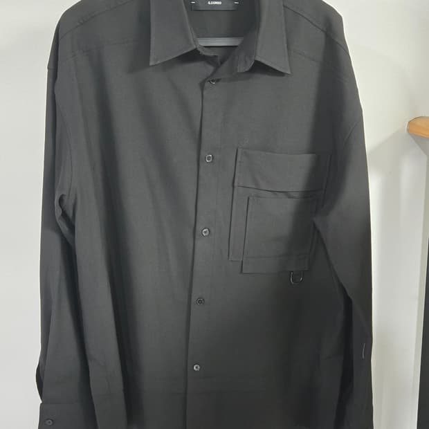 일꼬르소 오버핏 블랙 셔츠