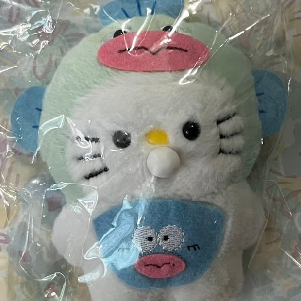 (새상품)한교동X헬로키티 풍선껌 인형 키링