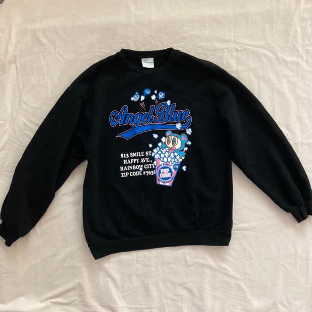 Angel blue 스웻셔츠
