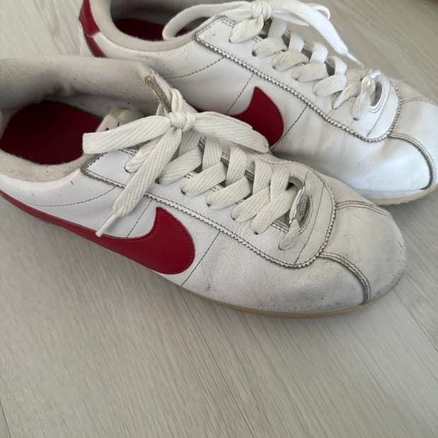 나이키 코르테즈 레더