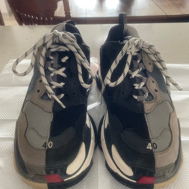 발렌시아가 트리플s 스니커즈40사이즈 260