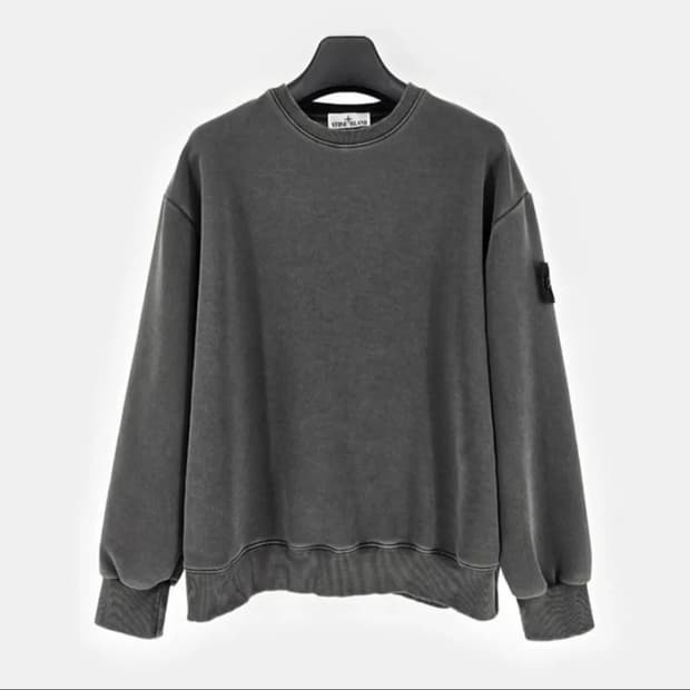 스톤아일랜드 맨투맨 피그먼트