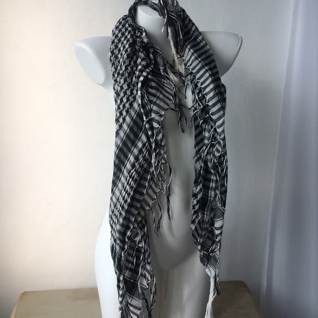pattern fringe scarf