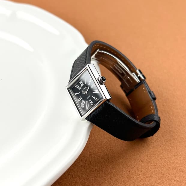 CHANEL Mademoiselle Lady watch