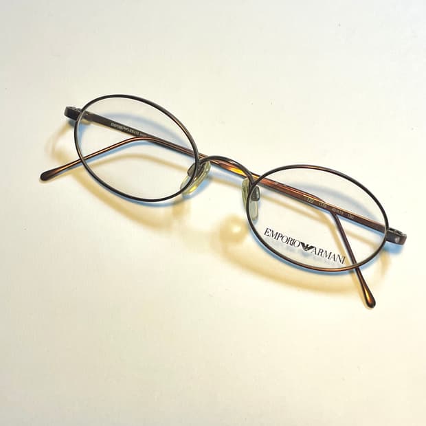 EMPORIO ARMANI 엠포리오 아르마니 사의 빈티지 안경 판매합니다