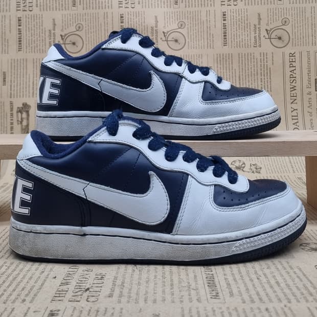 나이키 코트버로우 여성운동화240