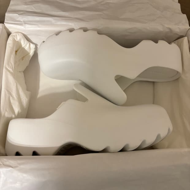 보테가베네타 러버 플래시 42