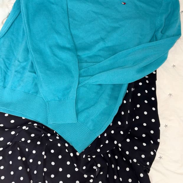 타미힐피거 민트 니트 도트 치마