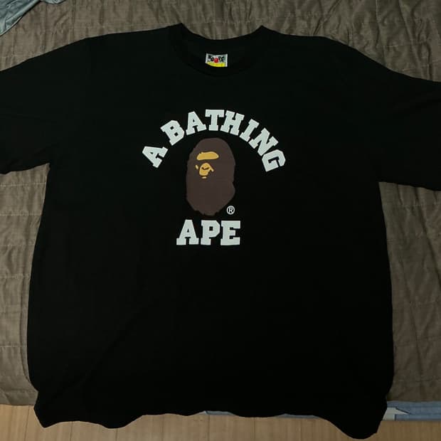 베이프 검은색 반팔