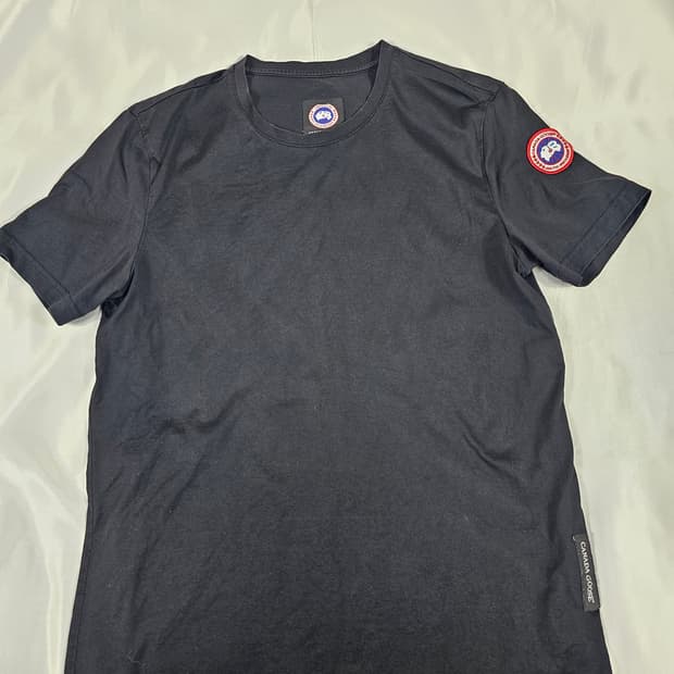 캐나다구스반팔티