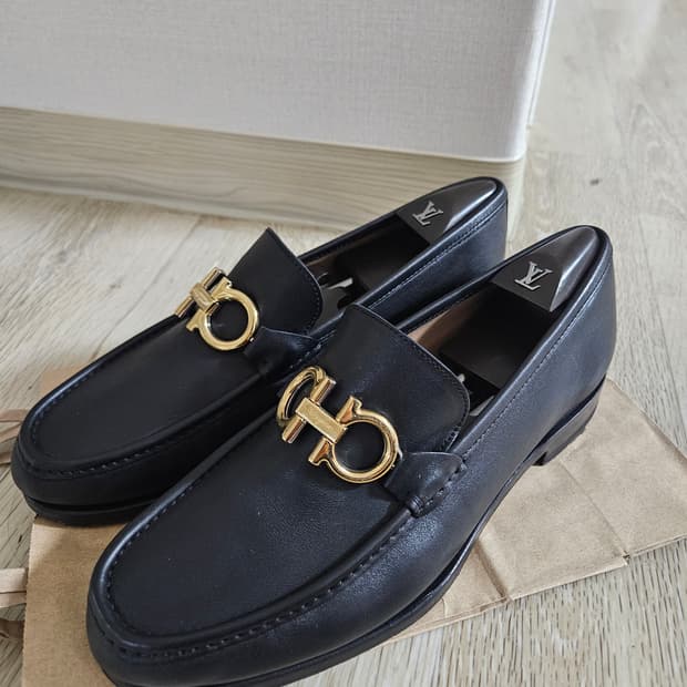 페레가모 간치니 로퍼 265