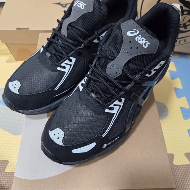 아식스 젤벤쳐 6 고어텍스 GTX 옵시디언 그레이 블랙