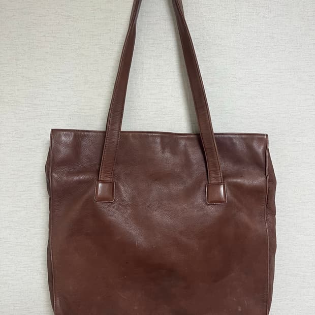 마가렛호웰 레더 토트백