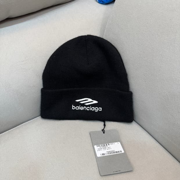 발렌시아가 비니 