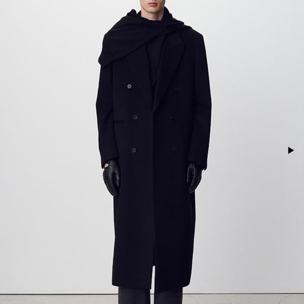 Wool and Cashmere Extra-Long Coat_ Black