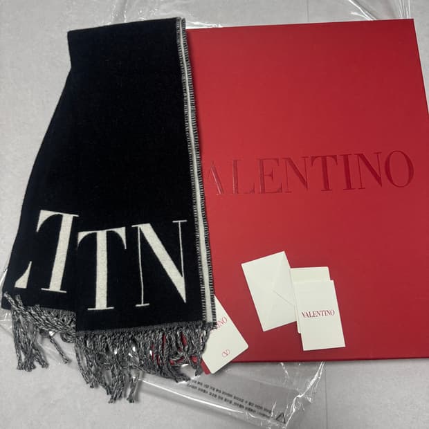 발렌티노 울 캐시미어 VLTN 목도리 스카프