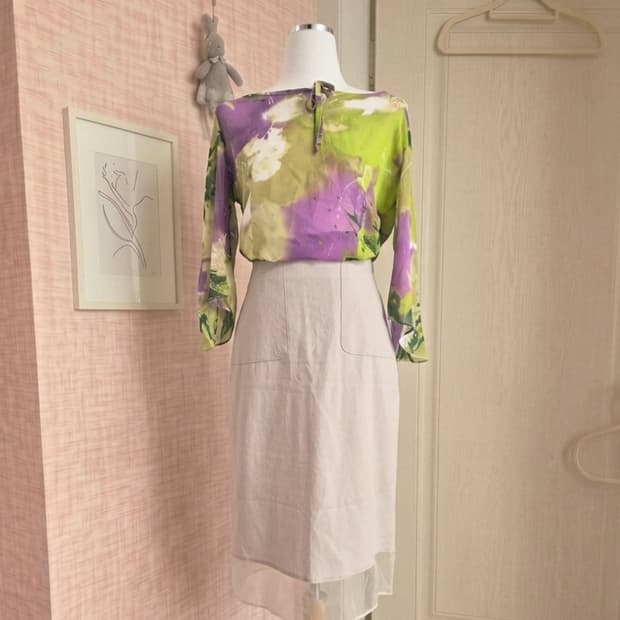 릴리엔 화사한 수채화 패턴 쉬폰 블라우스 (66/95)