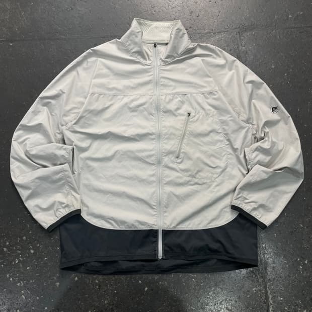 105 나이키 ACG 배색 바람막이