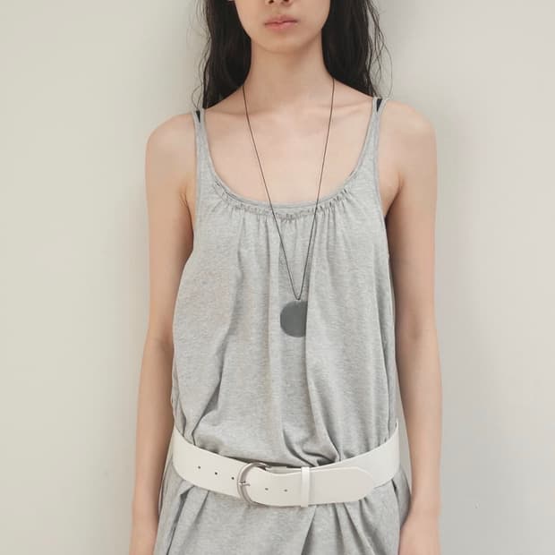 유일매물) 세릭 벌룬 슬리브리스 드레스