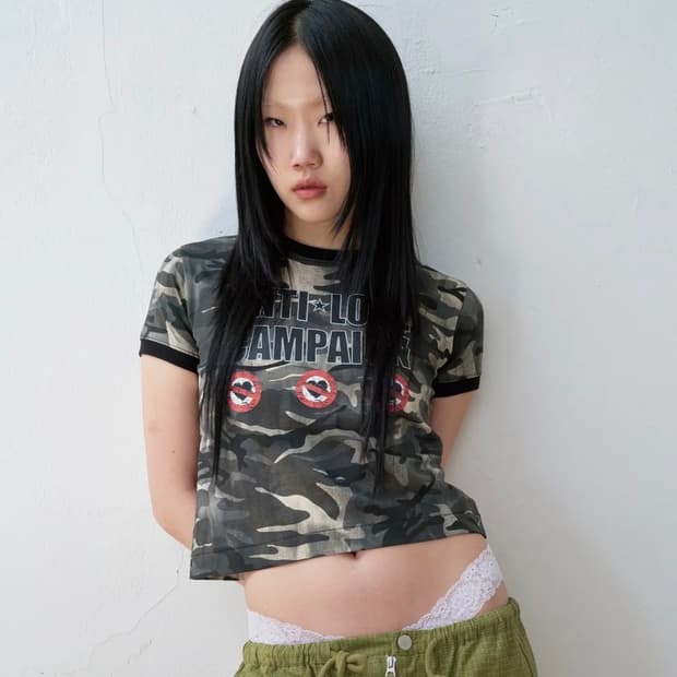 더바이닐하우스 ANTI LOVE CAMO RINGER TEE BLACK