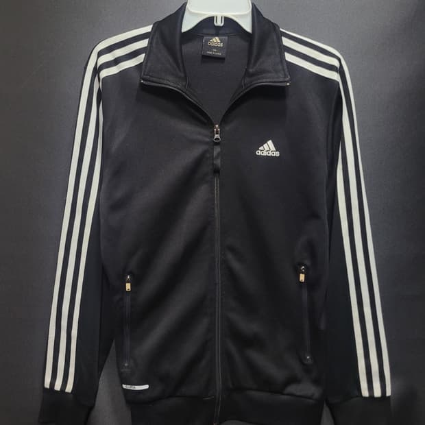 아디다스 검흰 트랙탑 져지 