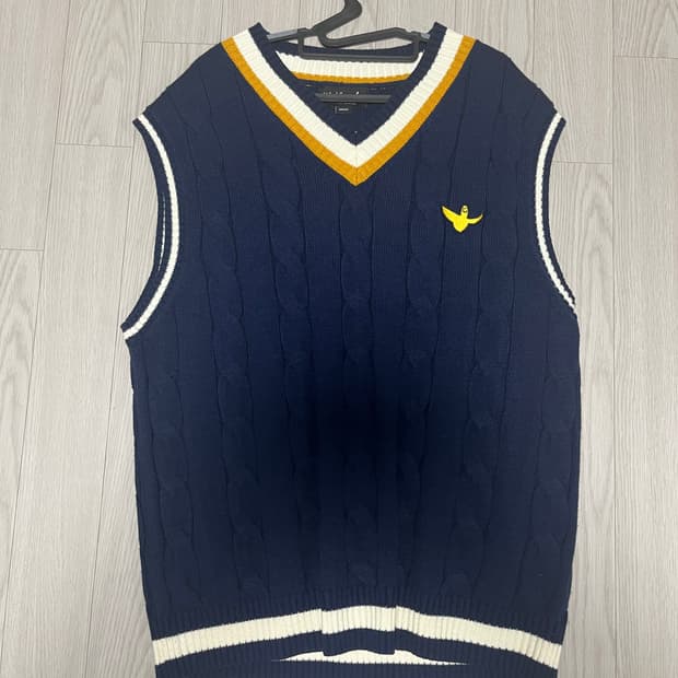 마크 곤잘레스 니트조끼