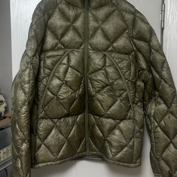 로아하이킹 패딩 25fw 세이지그린s,m