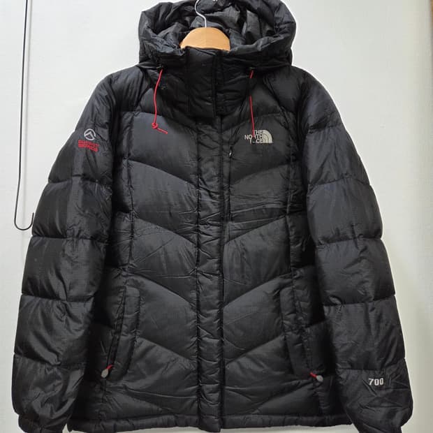 노스페이스 1211-6 써밋 700 푸퍼 블랙 패딩 여성 95