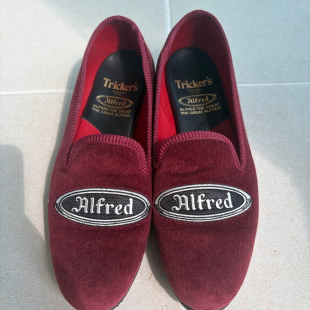 TRICKER’S X ALFRED 콜라보 벨벳단화