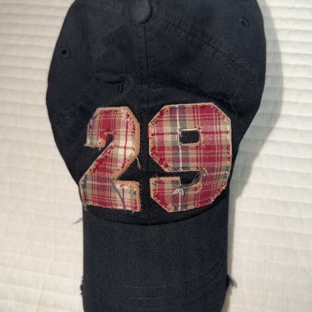 check number black cap