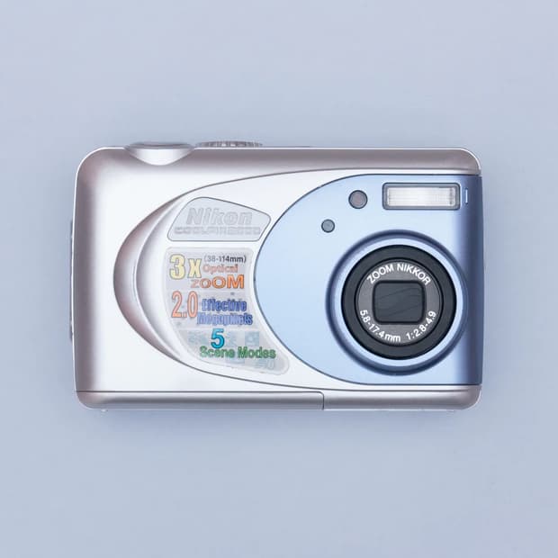 뉴진스 혜인💙) 니콘 쿨픽스2000 nikon coolpix2000