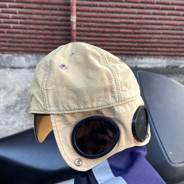 CSI 컴퍼니 패러디 고글 캡