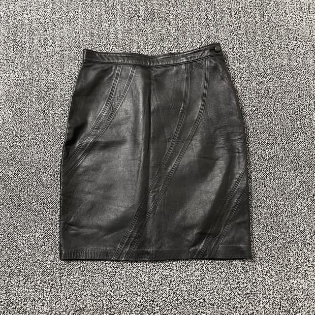 빈티지9. 에스콰이아 양가죽 레더 치마 미디 스커트