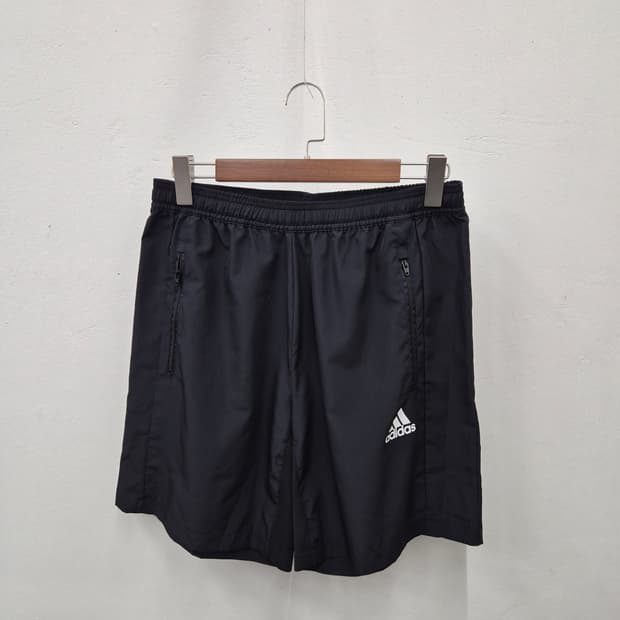 아디다스 반바지 XL