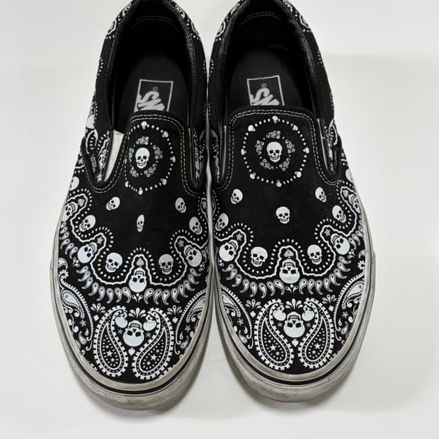 반스(Vans) 해골 반다나 슬립온
