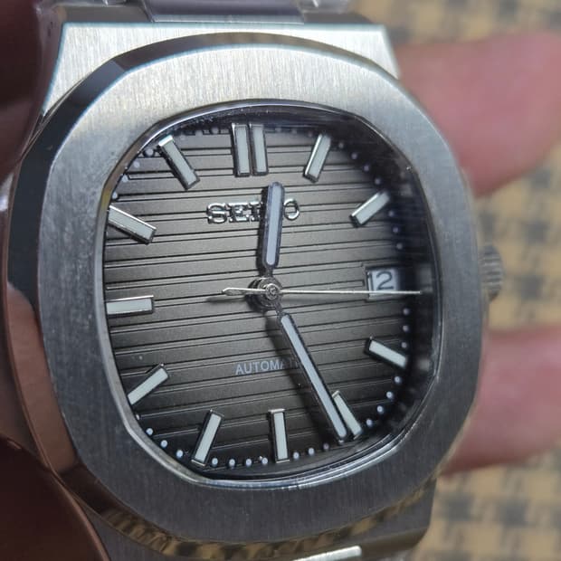 세이코 SEIKO 노틸러스 MOD 블랙 그라데이션 오토매틱