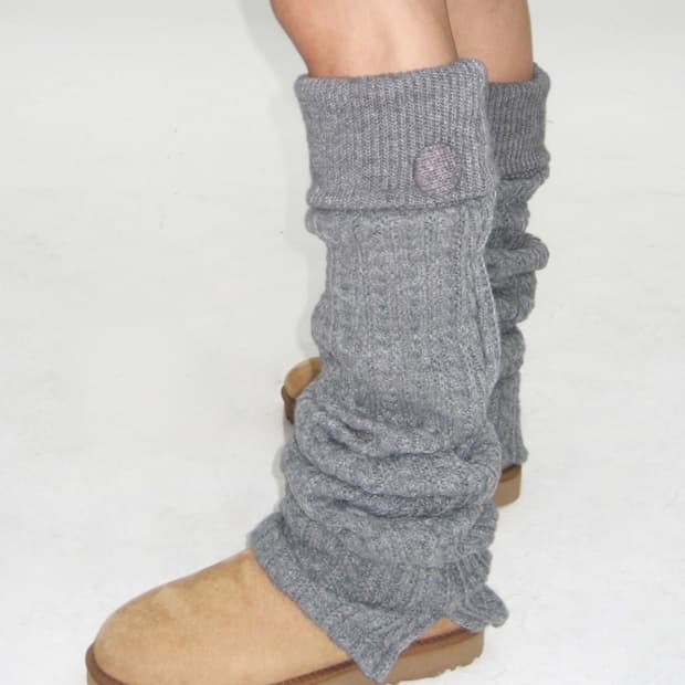 익스파이드걸 Cozy Button Leg Warmer Grey