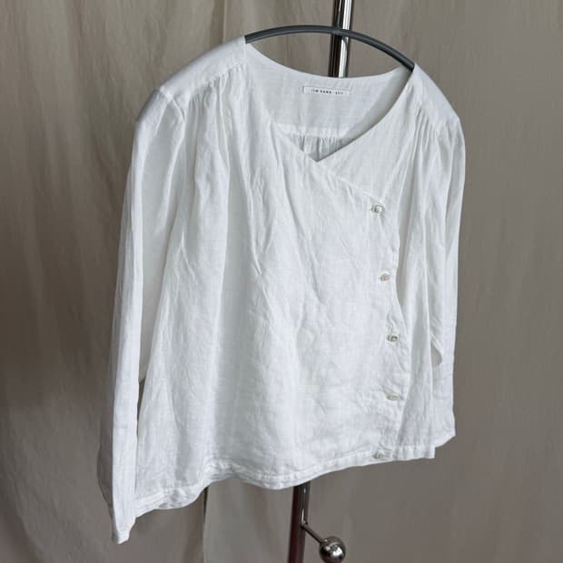 Lim home stir 린넨 랩 블라우스