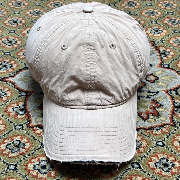 [OS] 뉴에라 양키즈 스몰 로고 빈티지 베이지 볼캡