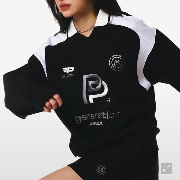 프렌다 GENERATION PP COLLARED SWEATSHIR T B