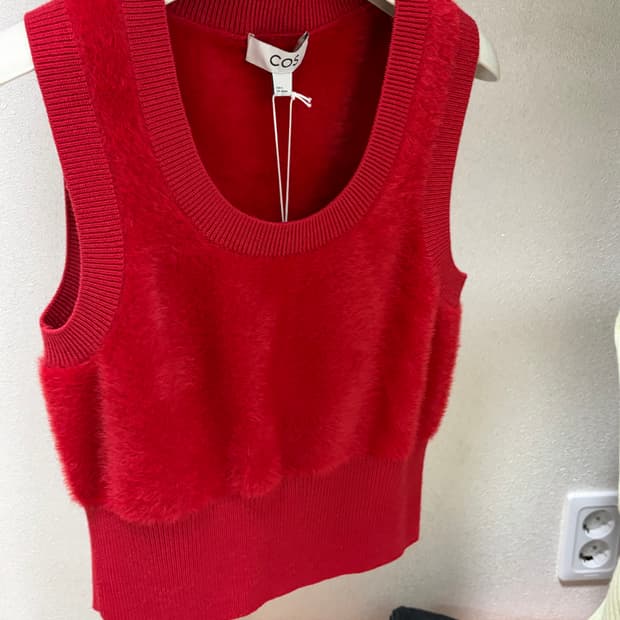 Cos 니트 베스트