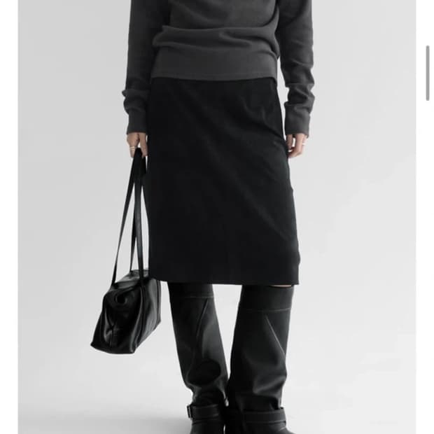 매니크 베스퍼 스웨이드 미디 스커트