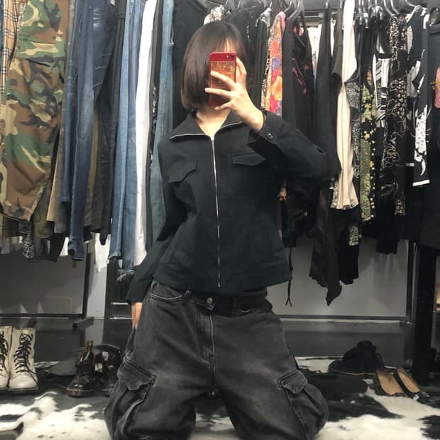 포켓 디테일 블랙 자켓
