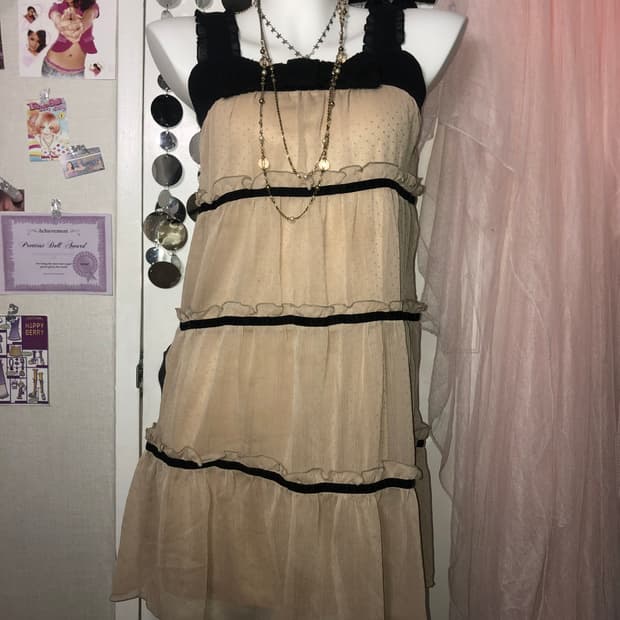 beige ribbon ops