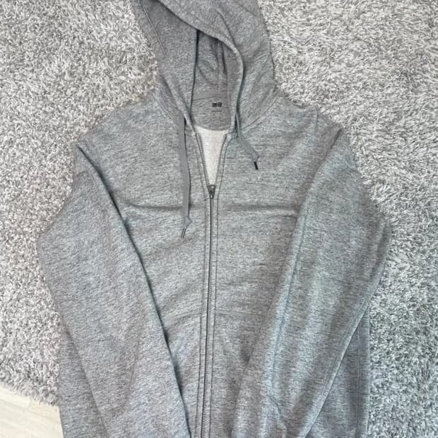 유니클로 후드집업 그레이