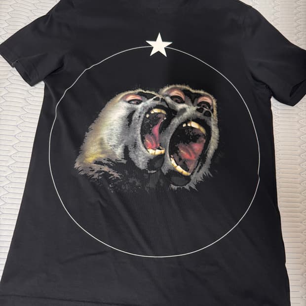 지방시 몽키 반팔 s