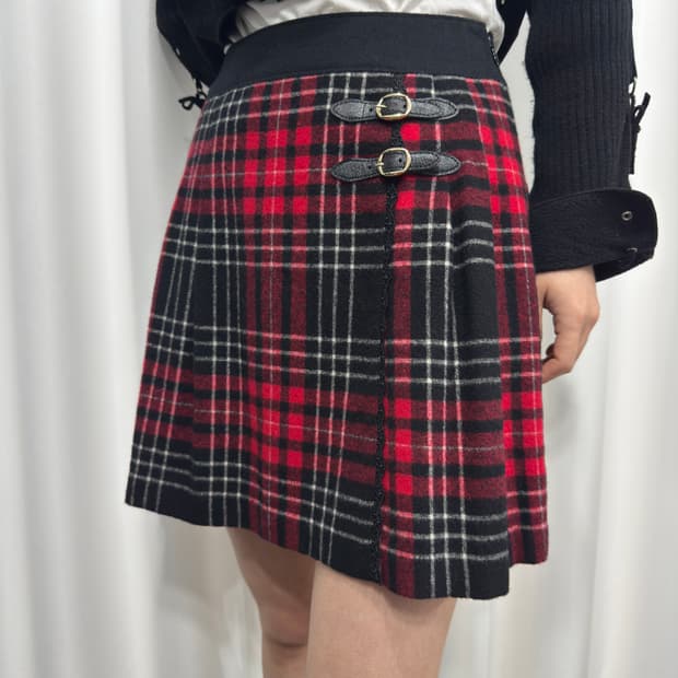 check buckle skirt
